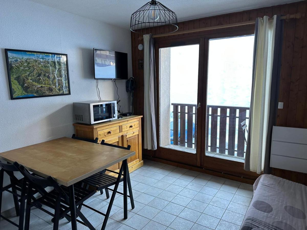 Joli Studio 4 Pers 30M Des Pistes Balcon Plein Sud Au Pieds Des Pistes B27- Draps Non Compris Saint-Jean-dʼAulps المظهر الخارجي الصورة